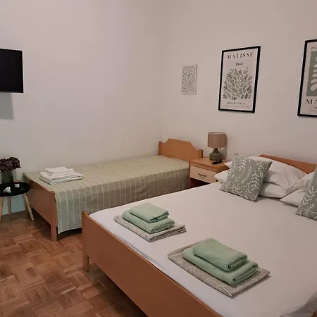 Lägenhet Jolic Vodice